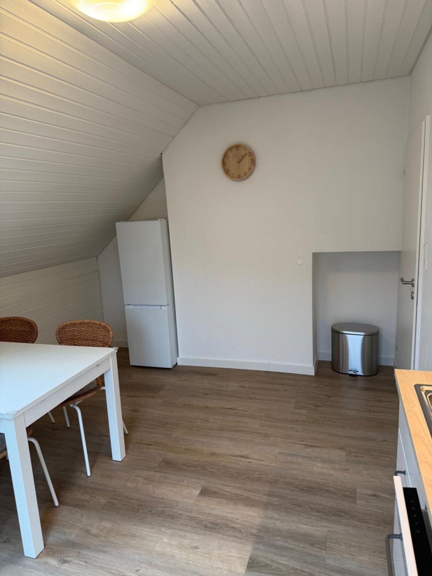 באד צווישנהם Appartements Zum Weissen Hahn מראה חיצוני תמונה